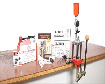 Lee Classic Turret Cast Iron Reloading Press + Deluxe Reloading Press Kit 90304